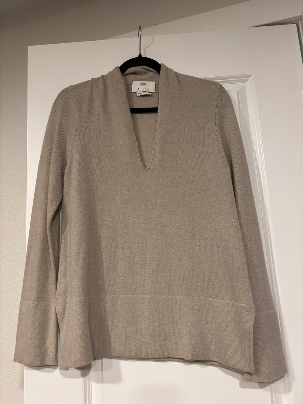 Allure Taupe V-Neck Lightweight Cashmere Knit Sweater
